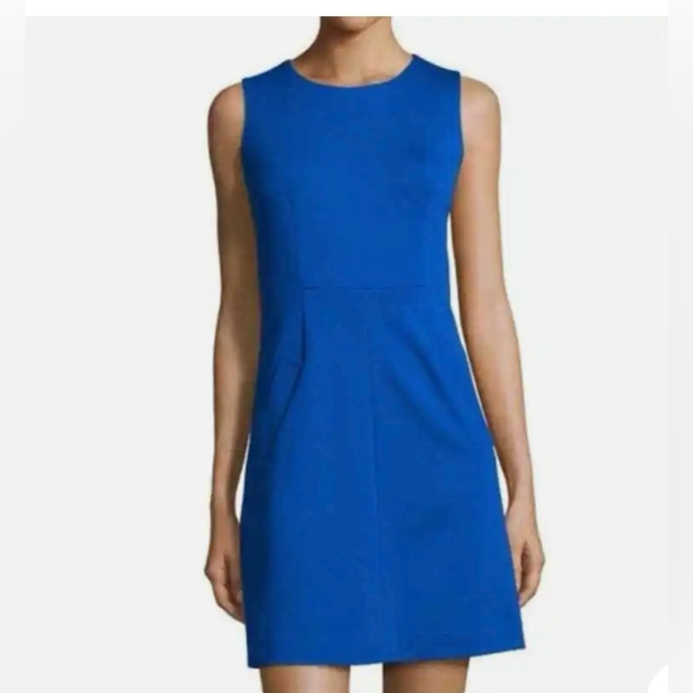 Diane Von Furstenberg Blue sleeveless mini dress size 6